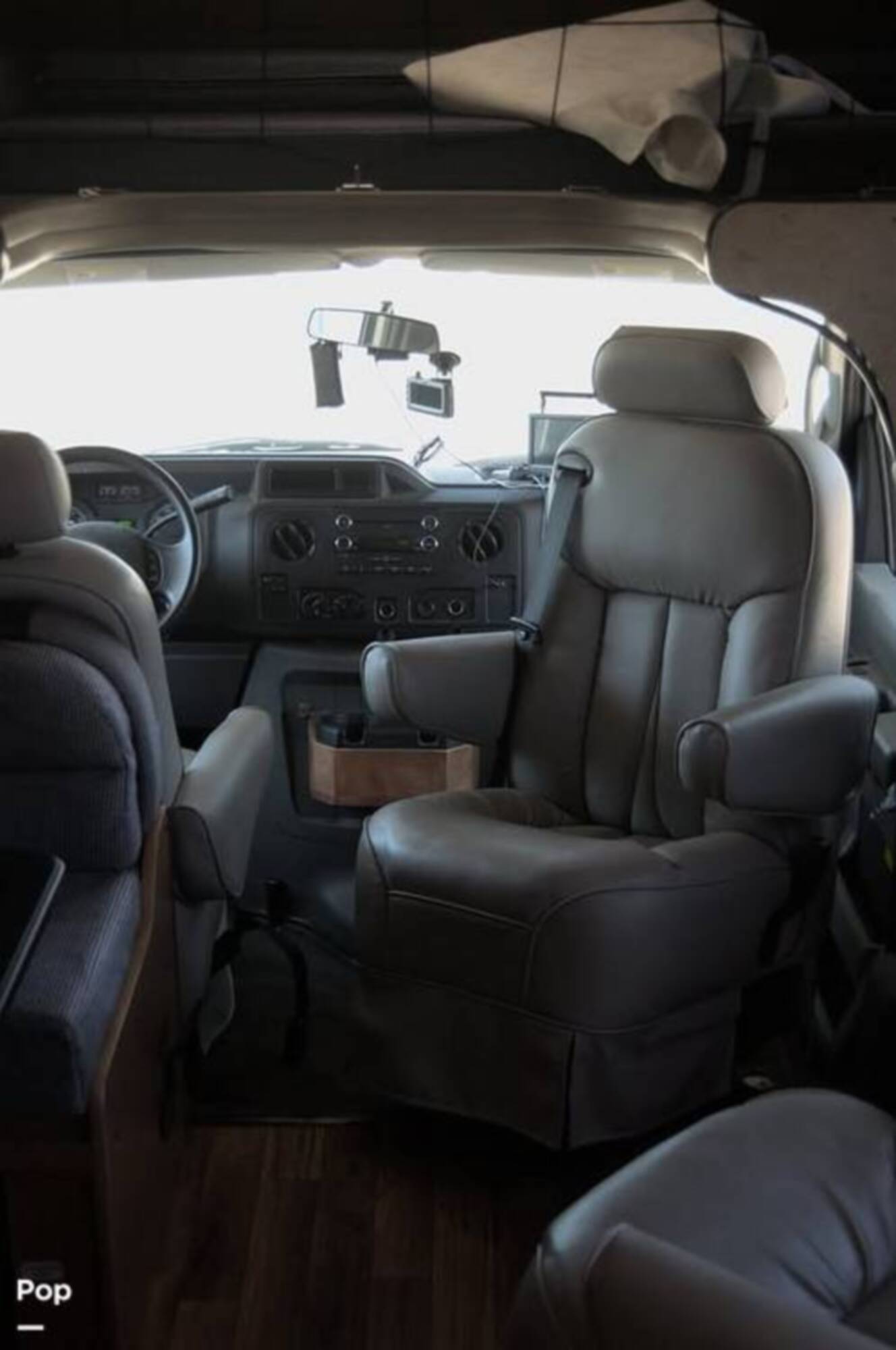 A photo of this 2016 Thor Motor Coach Majestic 28A