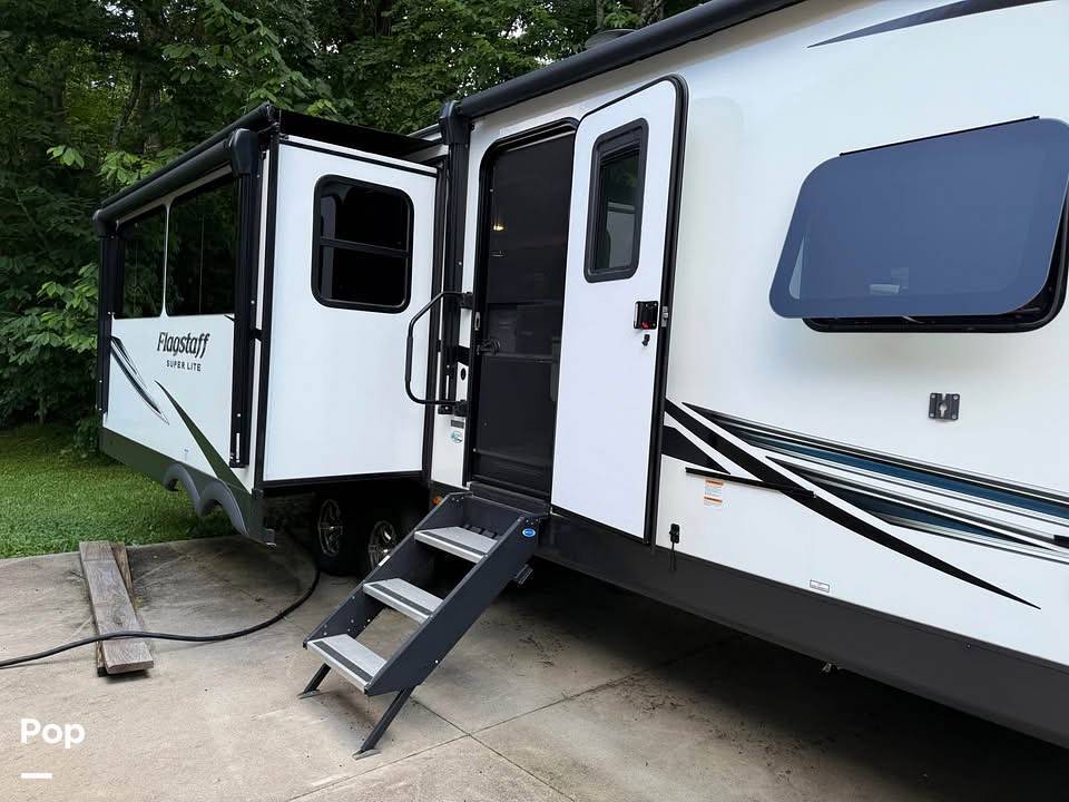2021 Forest River Flagstaff 29RLBS in smyrna TN