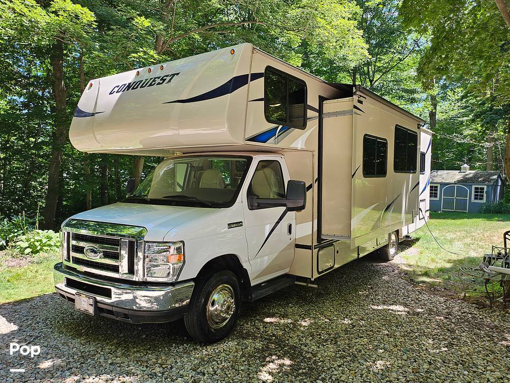 2018 Gulf Stream Conquest 6317 in east hampton CT