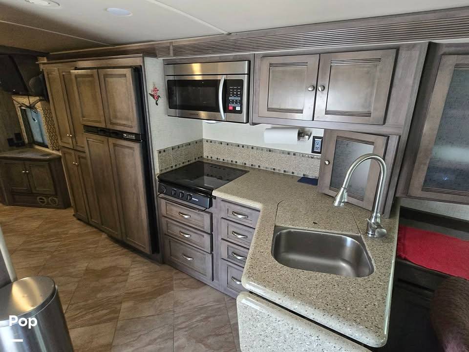 2019 Winnebago Sightseer 33C in atascadero CA