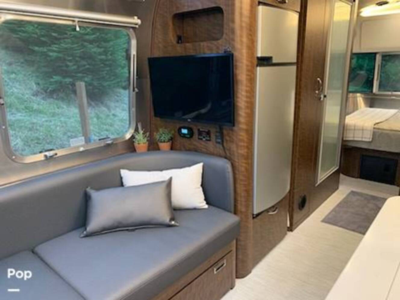 A photo of this 2020 Airstream Globetrotter 25FB