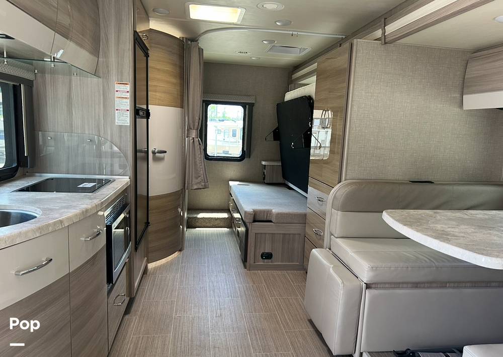2021 Thor Motor Coach Tiburon 24TT in helena AL