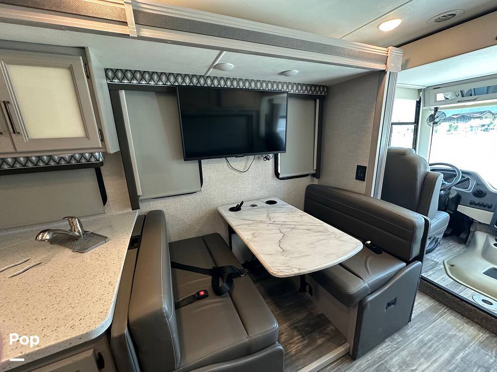 2023 Thor Motor Coach Hurricane 34J in roseville CA