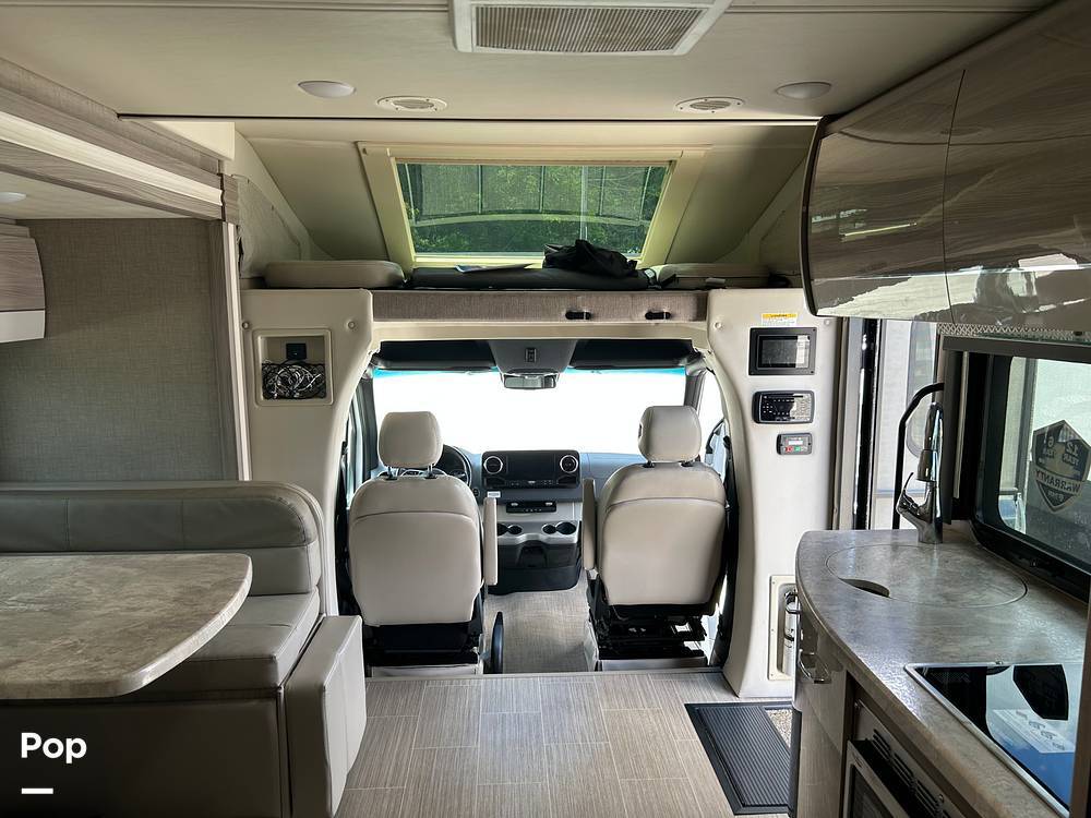 2021 Thor Motor Coach Tiburon 24TT in helena AL