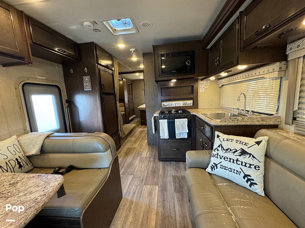 2020 Thor Motor Coach Four Winds 30D in buena park CA