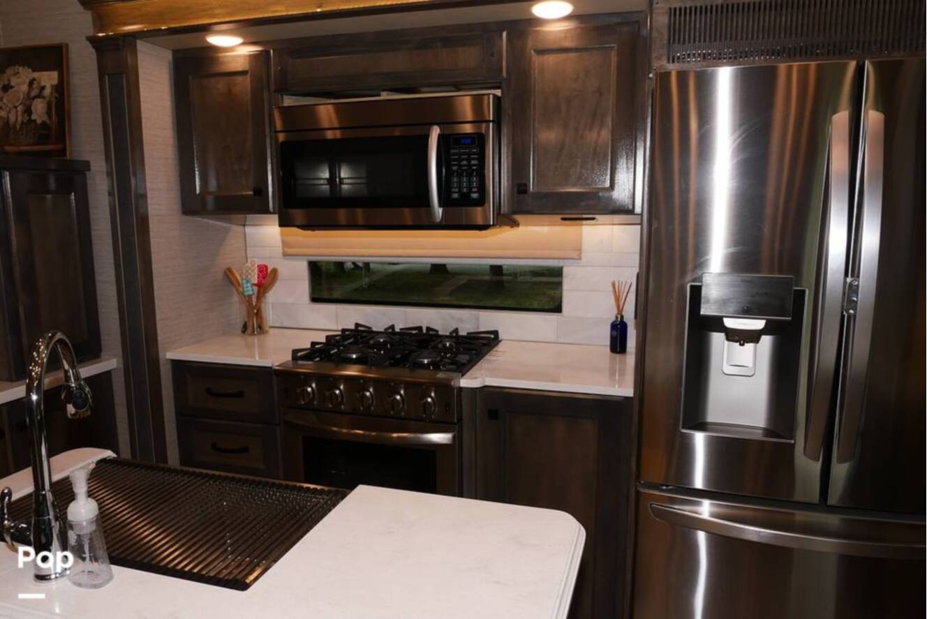 A photo of this 2022 Vanleigh Rv Beacon 42RDB