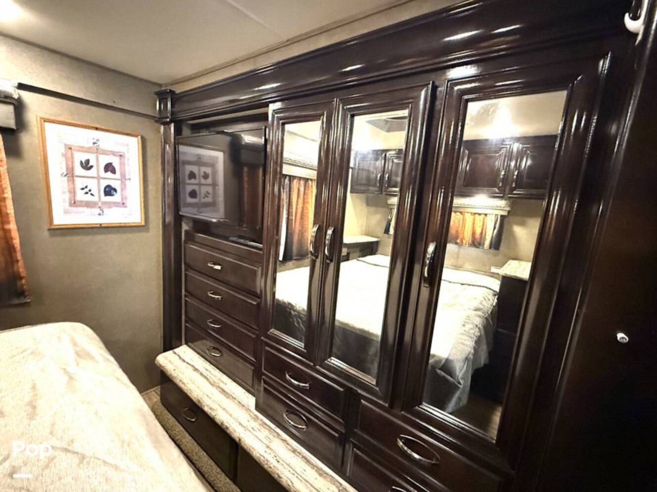 A photo of this 2017 Thor Motor Coach Quantum WS31