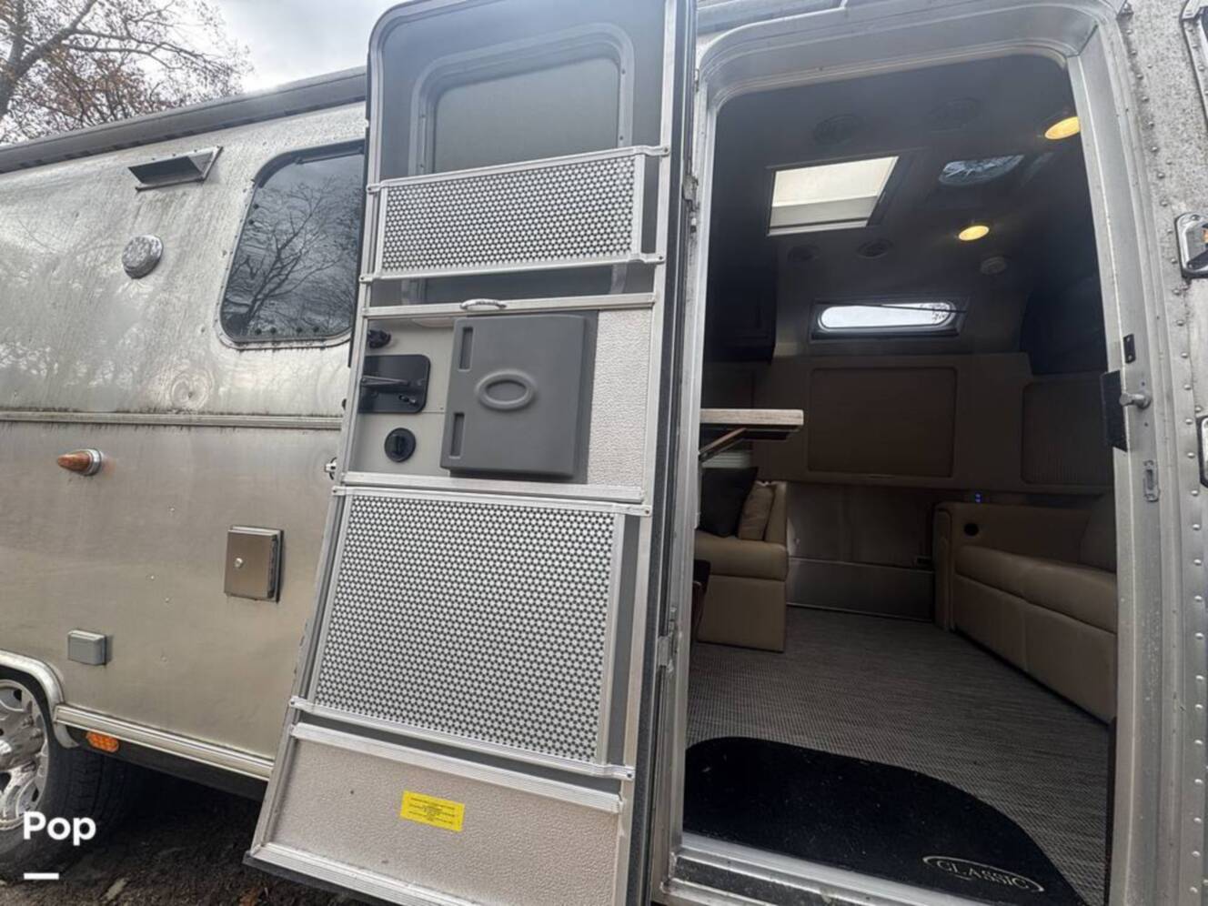 A photo of this 2020 Airstream Classic 30RB Twin