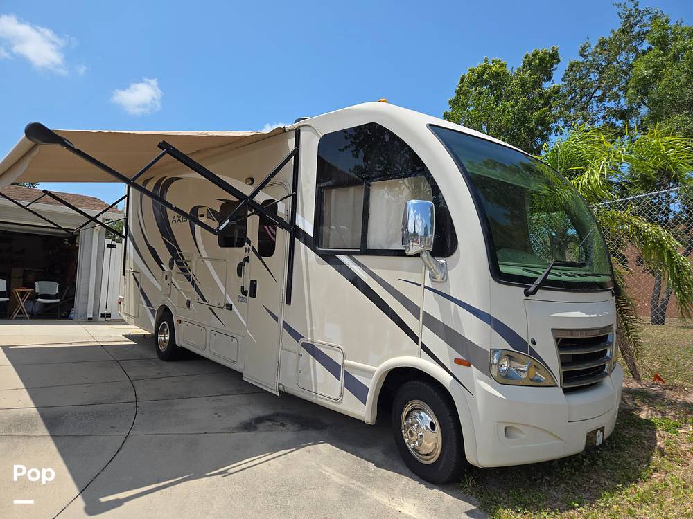 2017 Thor Motor Coach Axis 25.4 in largo FL