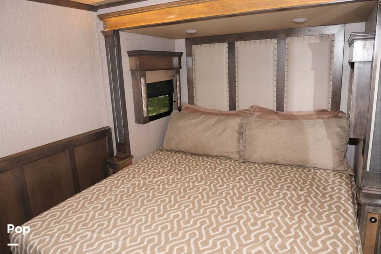 A photo of this 2022 Vanleigh Rv Beacon 42RDB