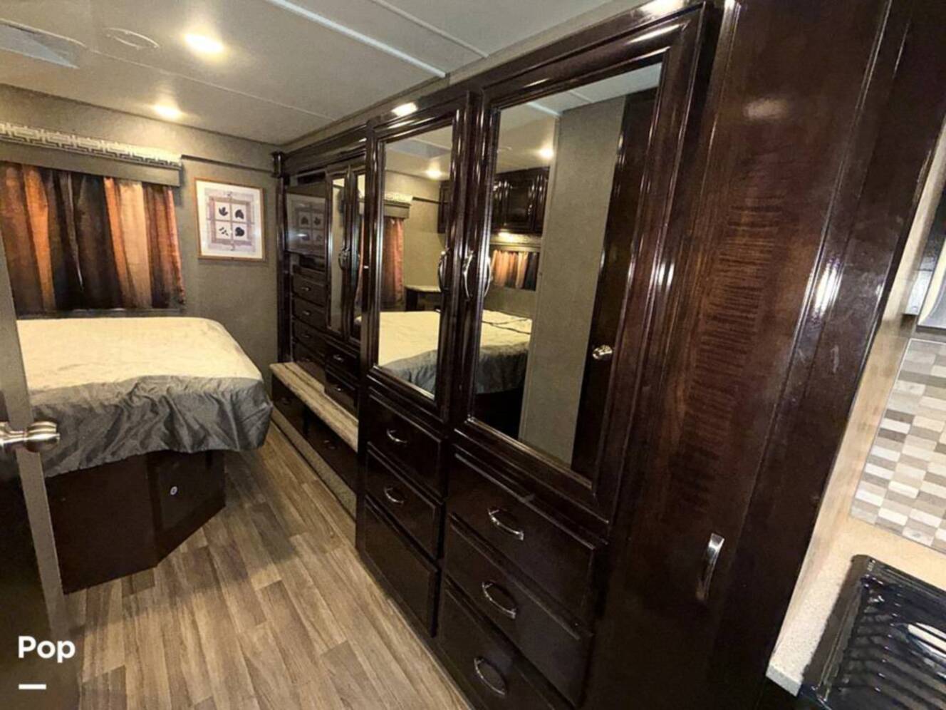 A photo of this 2017 Thor Motor Coach Quantum WS31