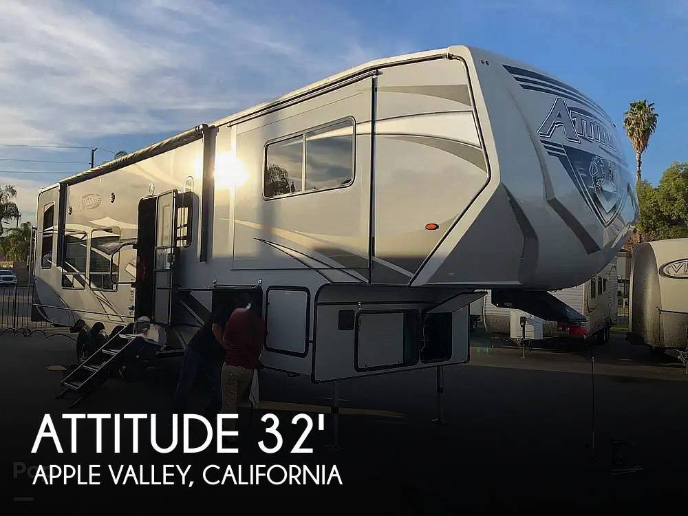 2020 Eclipse Attitude Wide Body 3218MM Toy Hauler in apple valley CA