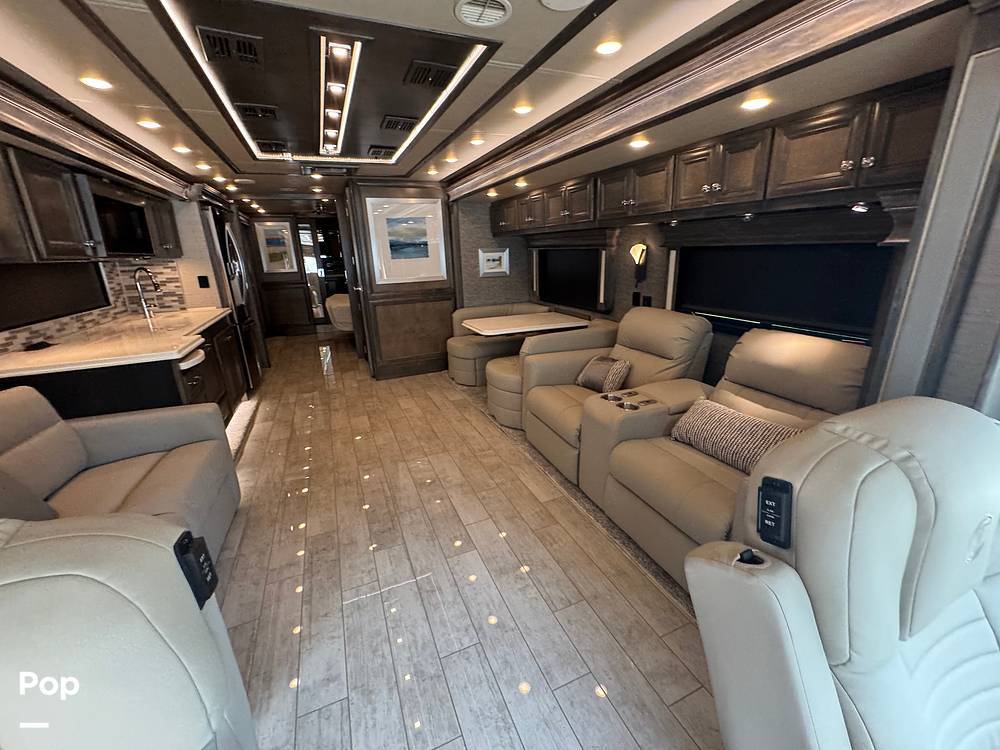 2022 Tiffin Phaeton 37BH in tampa FL