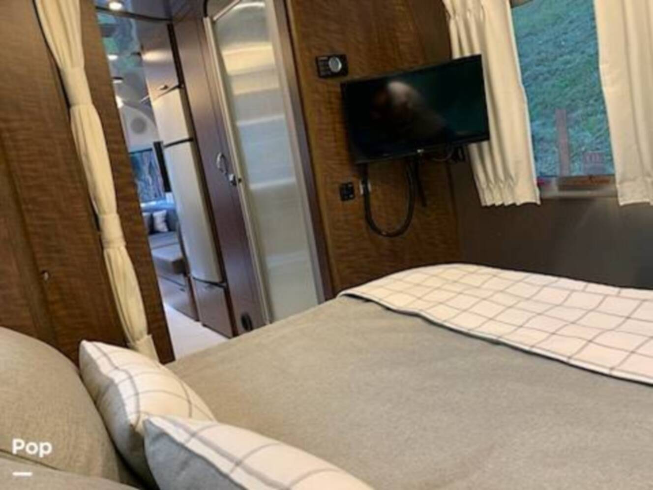 A photo of this 2020 Airstream Globetrotter 25FB