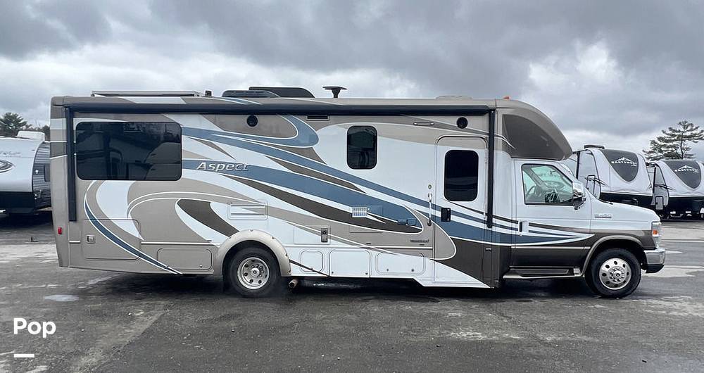 2016 Winnebago Aspect 27D in orono ME