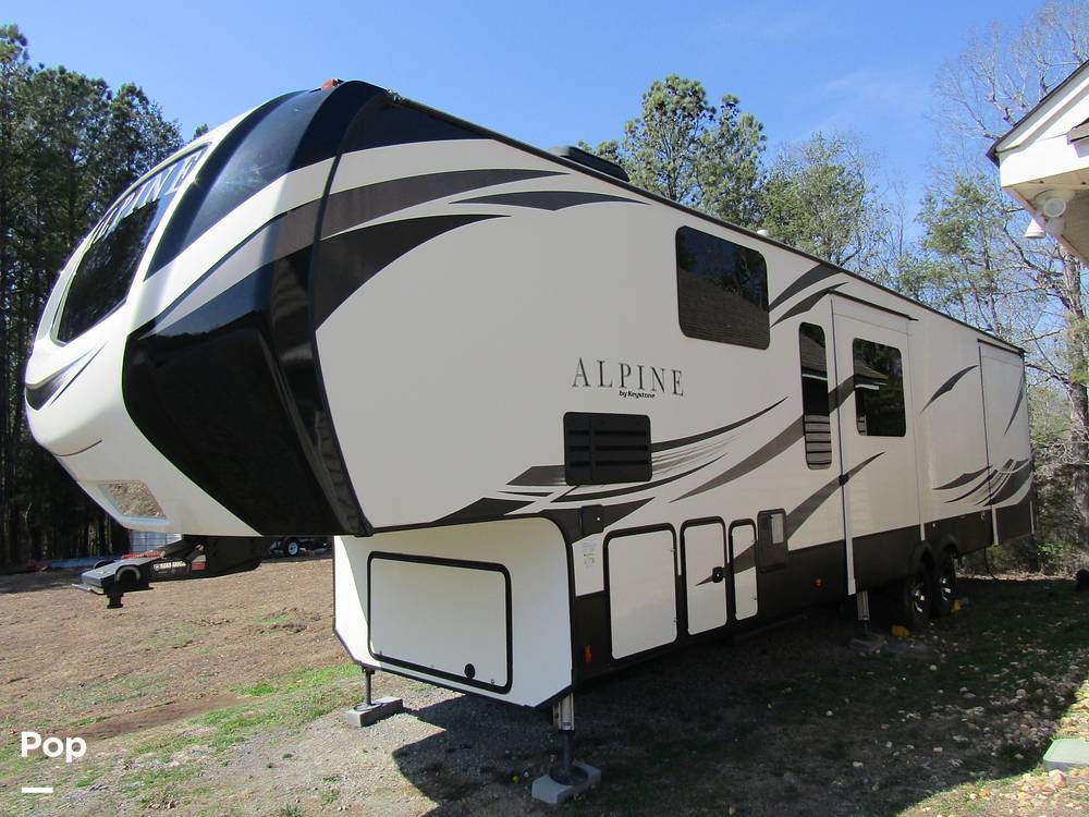2018 Keystone Alpine 3800FK in charleston TN