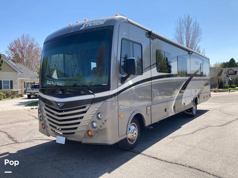 2016 Fleetwood Storm 35SK in meridian ID