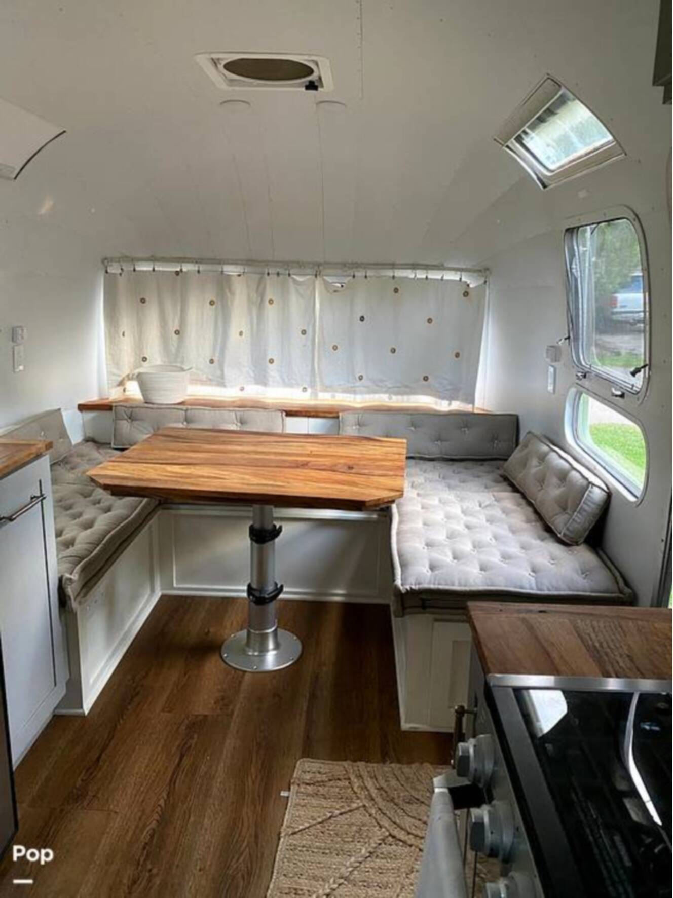 A photo of this 1973 Airstream Sovereign 31