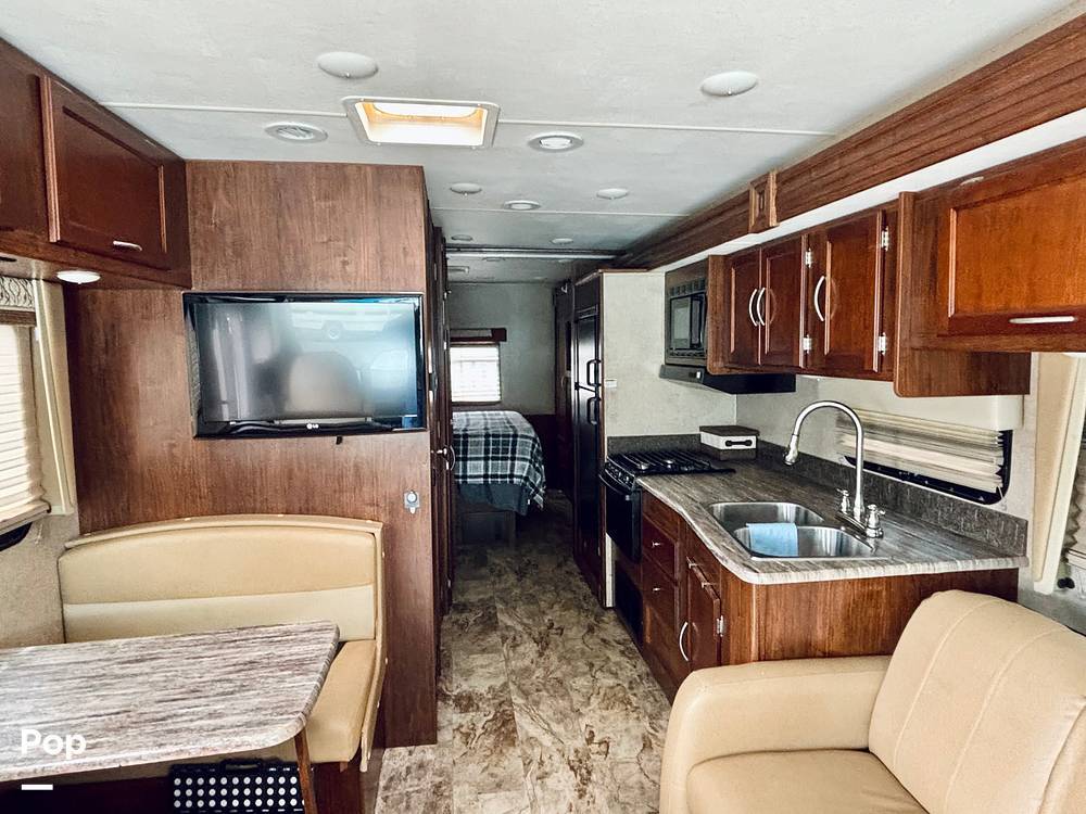 2017 Coachmen Pursuit 30FW in harrison AR