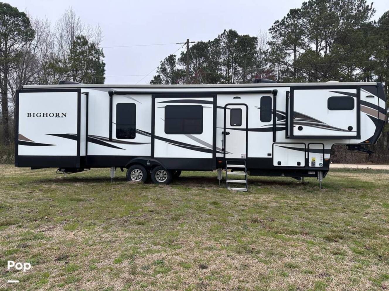 A photo of this 2021 Heartland Bighorn 3995FK