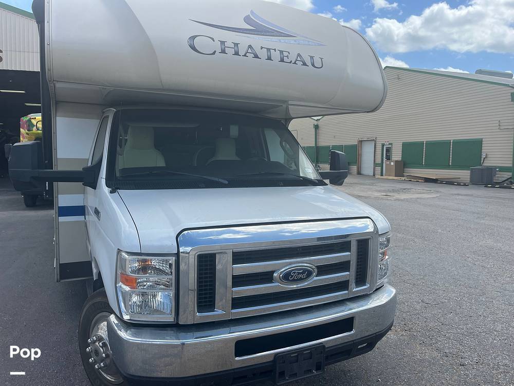 2020 Thor Motor Coach Chateau 28Z in houston TX