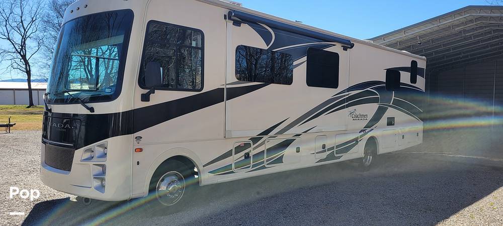 2022 Coachmen Mirada 35BH in sevierville TN