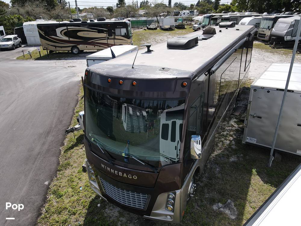 2017 Winnebago Adventurer 38Q in deerfield beach FL