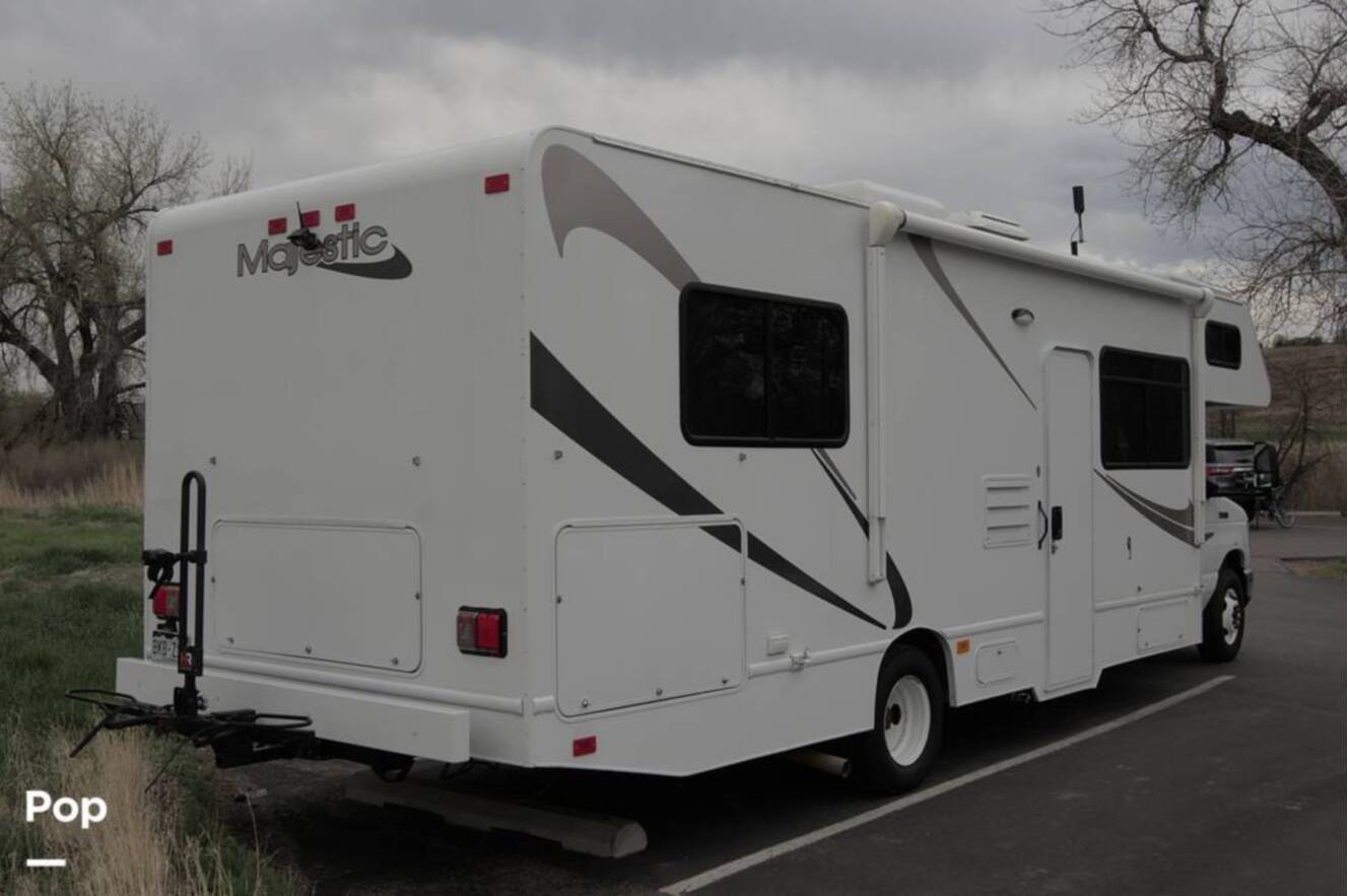 A photo of this 2016 Thor Motor Coach Majestic 28A
