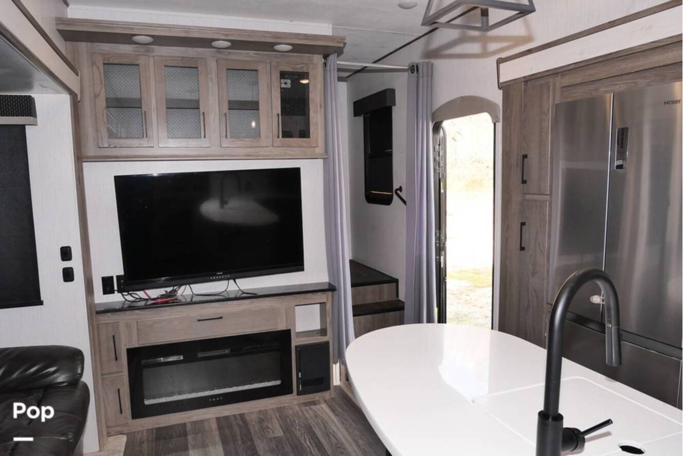 A photo of this 2021 Heartland ElkRidge 38RSRT