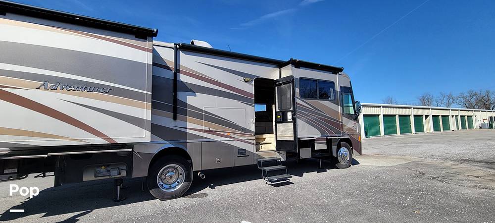 2012 Winnebago Adventurer 35P in oak ridge TN