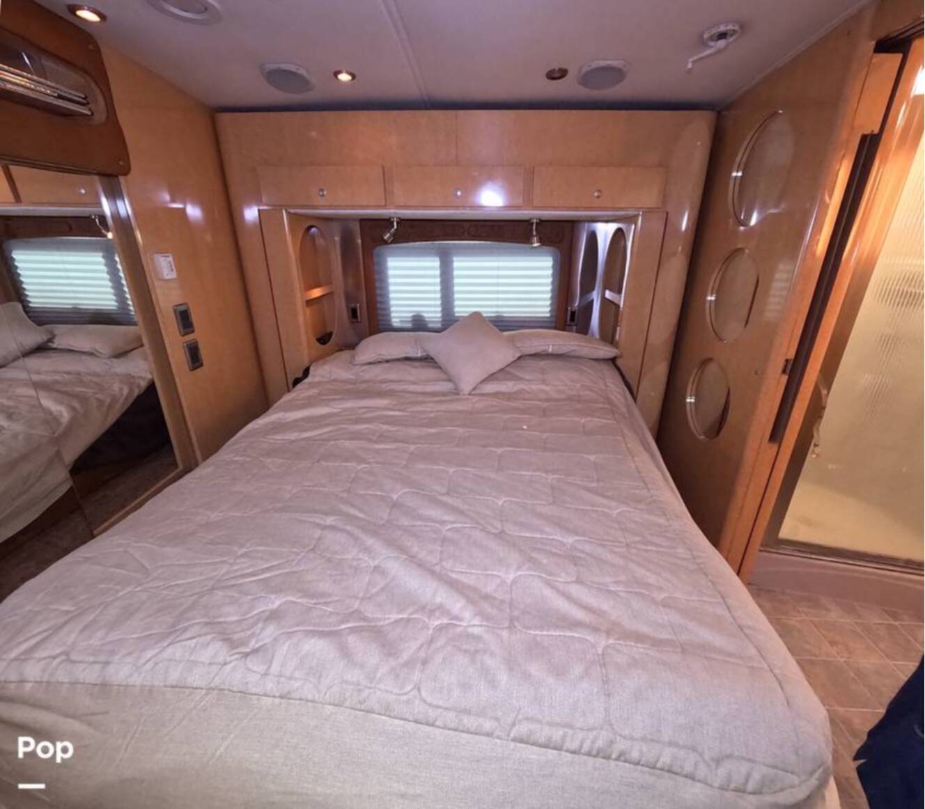 A photo of this 2006 Airstream Land Yacht A37