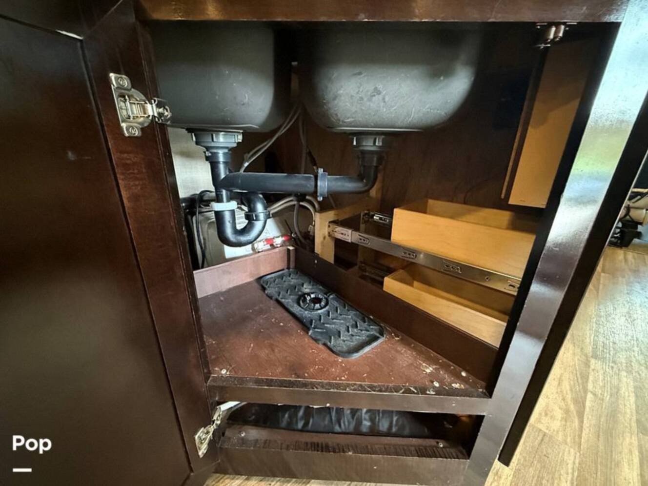 A photo of this 2017 Thor Motor Coach Quantum WS31