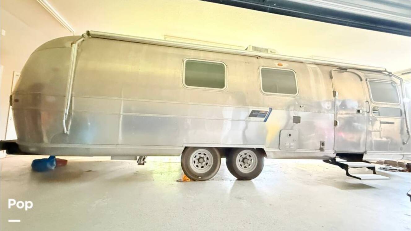 A photo of this 1973 Airstream Sovereign 31