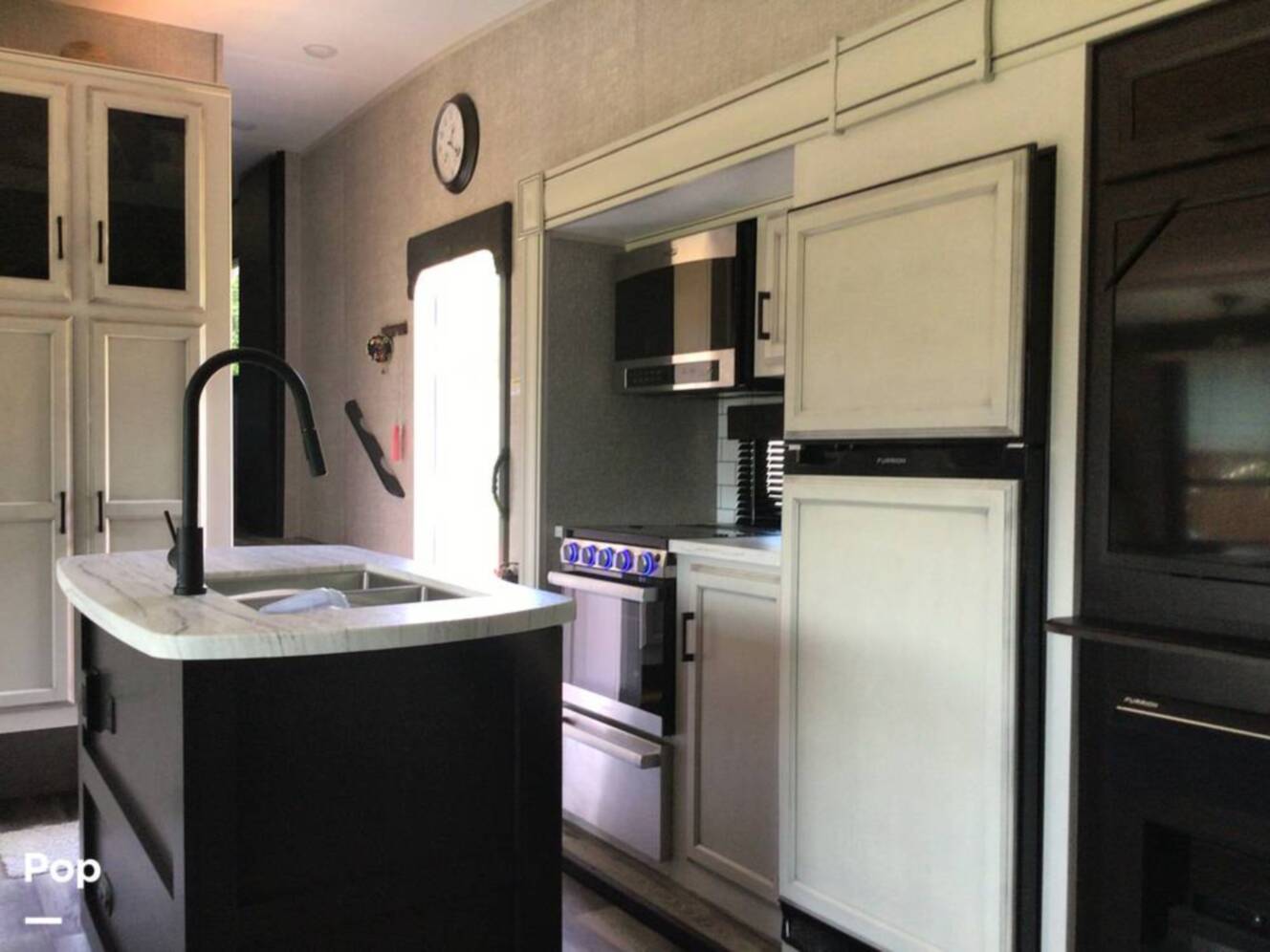 A photo of this 2022 Jayco Eagle HT 28.5RSTS