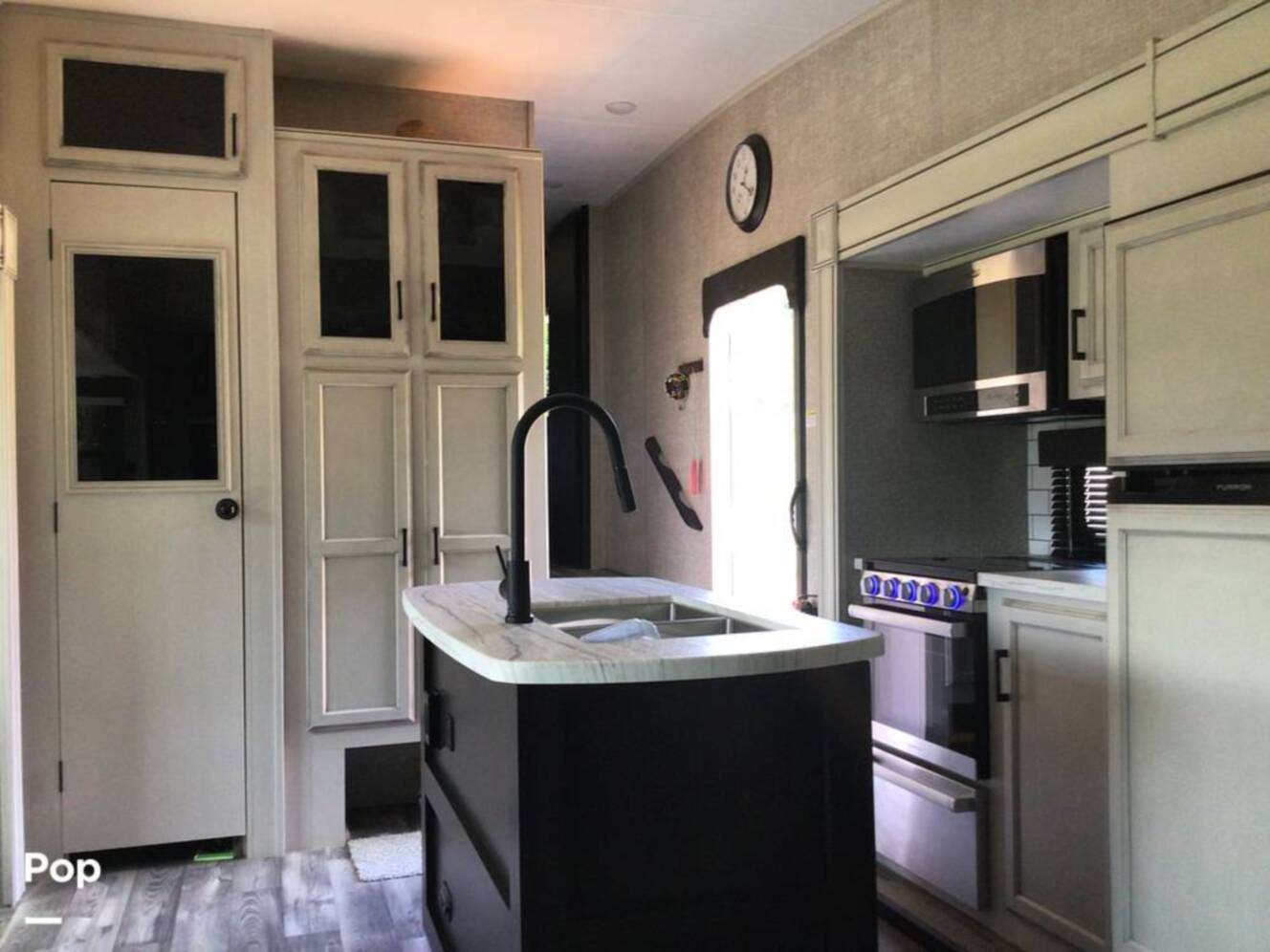 A photo of this 2022 Jayco Eagle HT 28.5RSTS