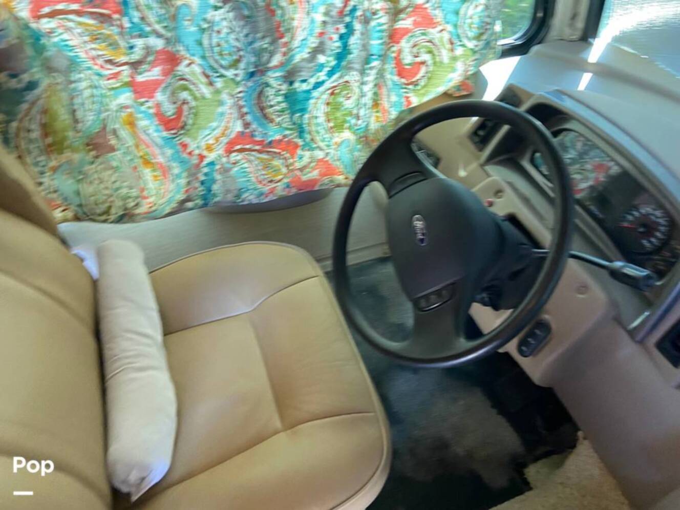 A photo of this 2017 Winnebago Sunstar 29VE