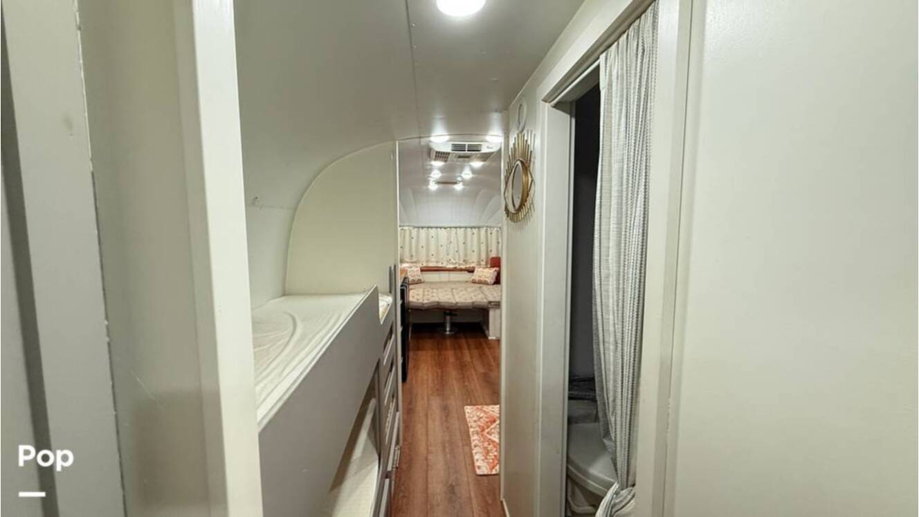 A photo of this 1973 Airstream Sovereign 31