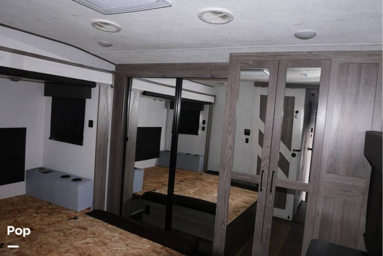 A photo of this 2021 Heartland ElkRidge 38RSRT