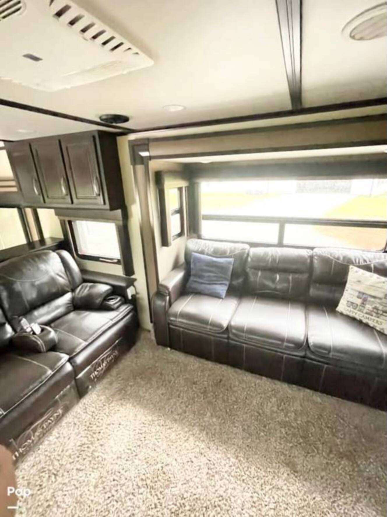 A photo of this 2017 Grand Design Momentum 376TH