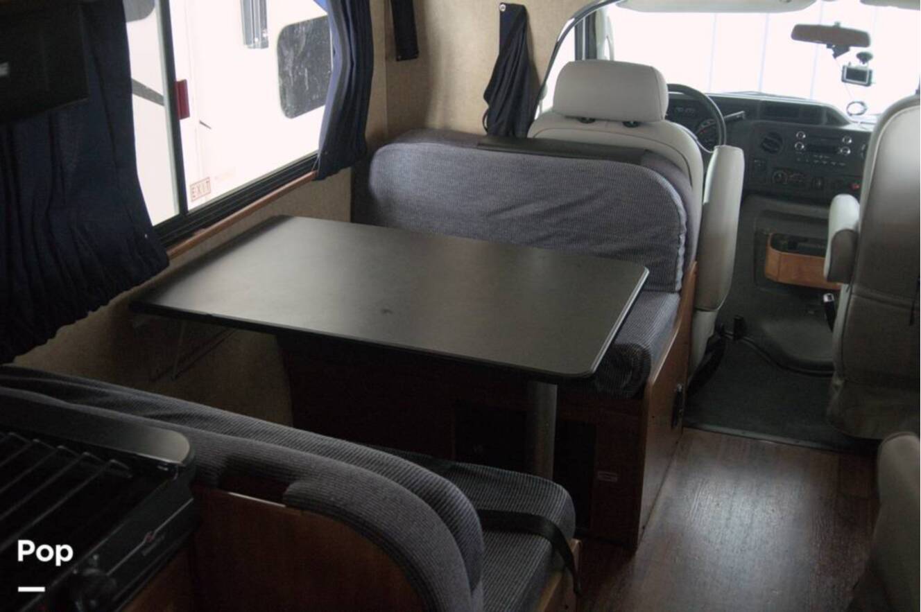 A photo of this 2016 Thor Motor Coach Majestic 28A