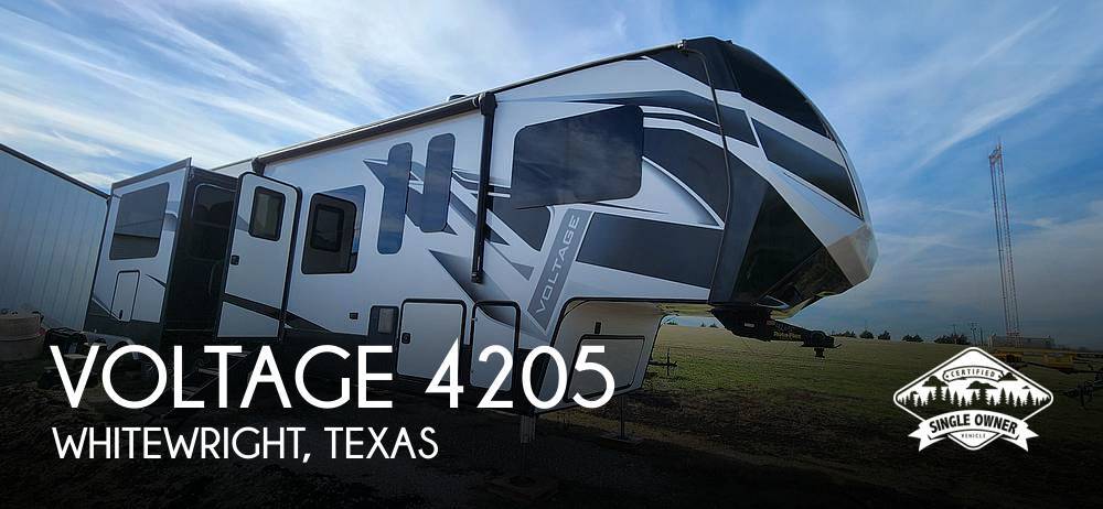 2021 Dutchmen Voltage 4205 Fifth Wheel Toy Hauler RV
