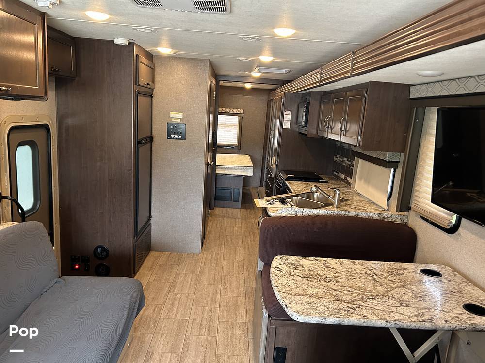 2019 Thor Industries Freedom Traveler A30 in mansfield TX