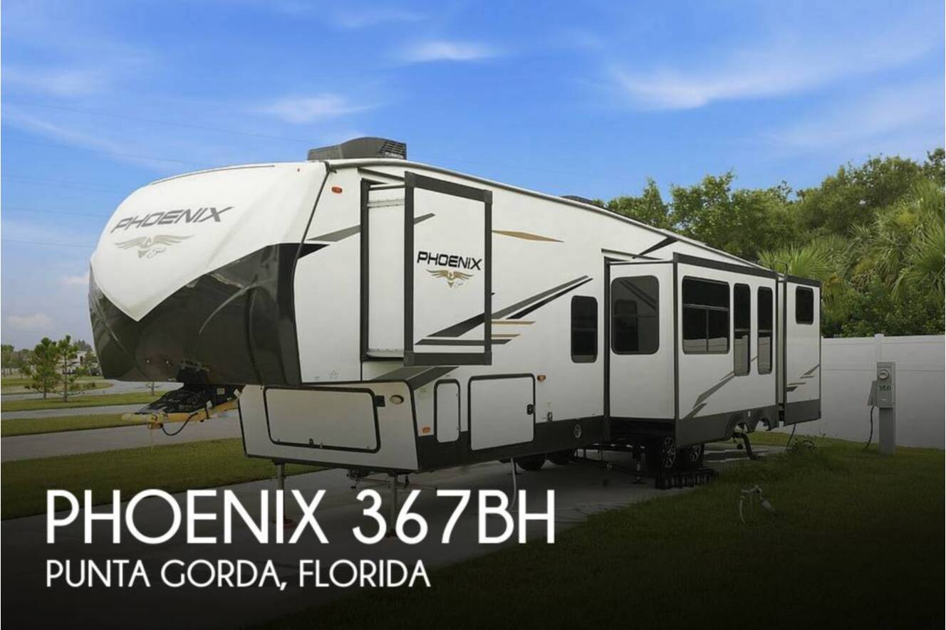 A photo of this 2023 Shasta Phoenix 367BH