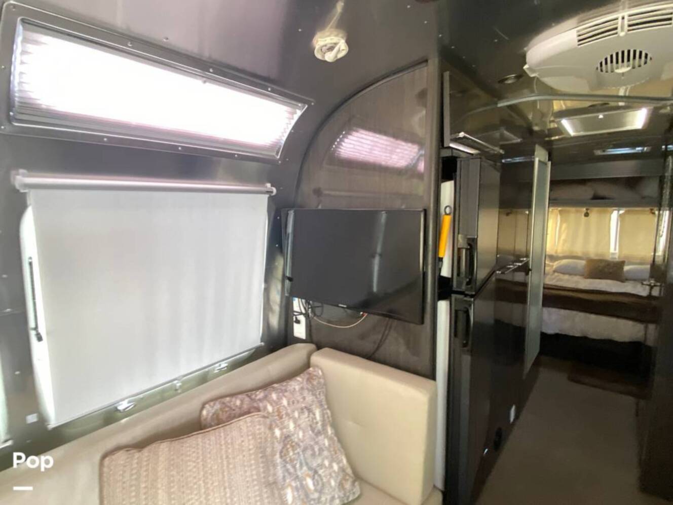 A photo of this 2014 Airstream International Serenity 27FB