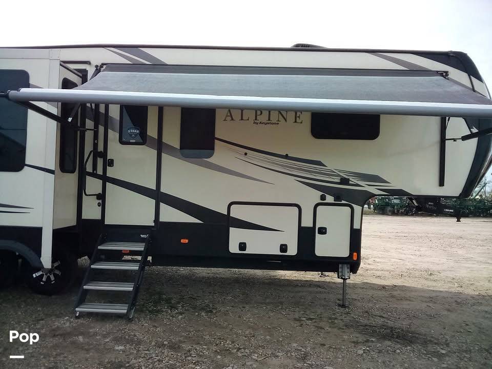 2019 Keystone Alpine 3020RE in clarkton MO