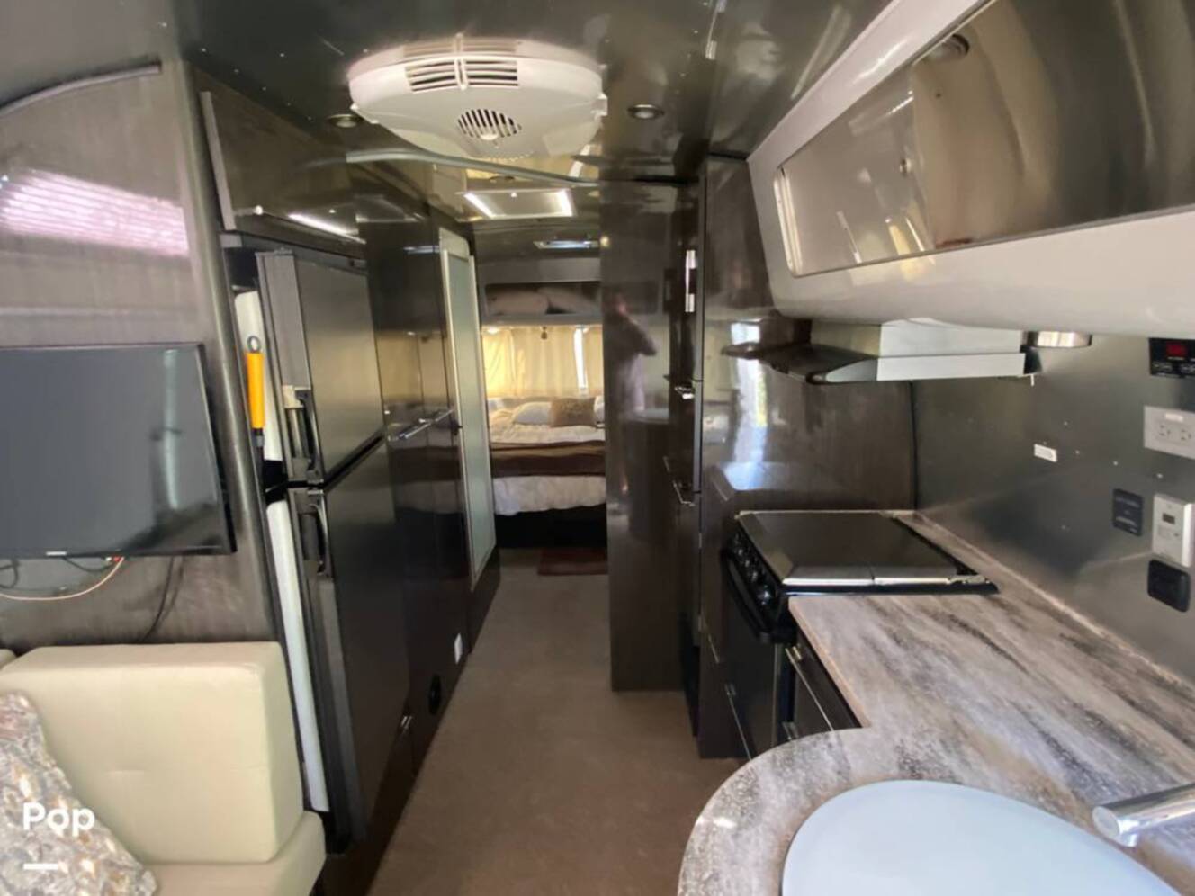 A photo of this 2014 Airstream International Serenity 27FB