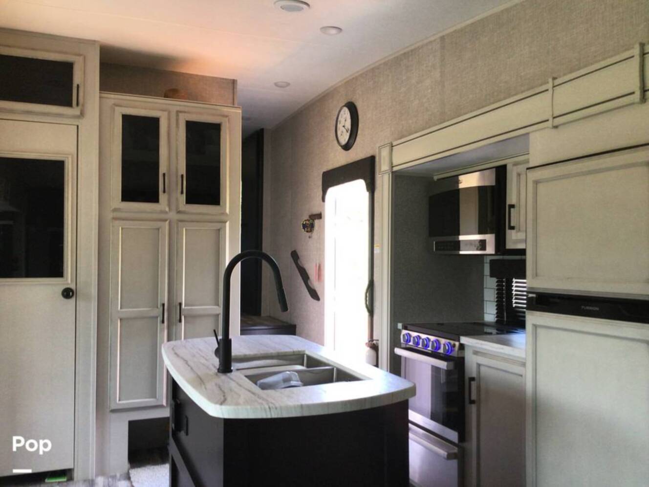 A photo of this 2022 Jayco Eagle HT 28.5RSTS