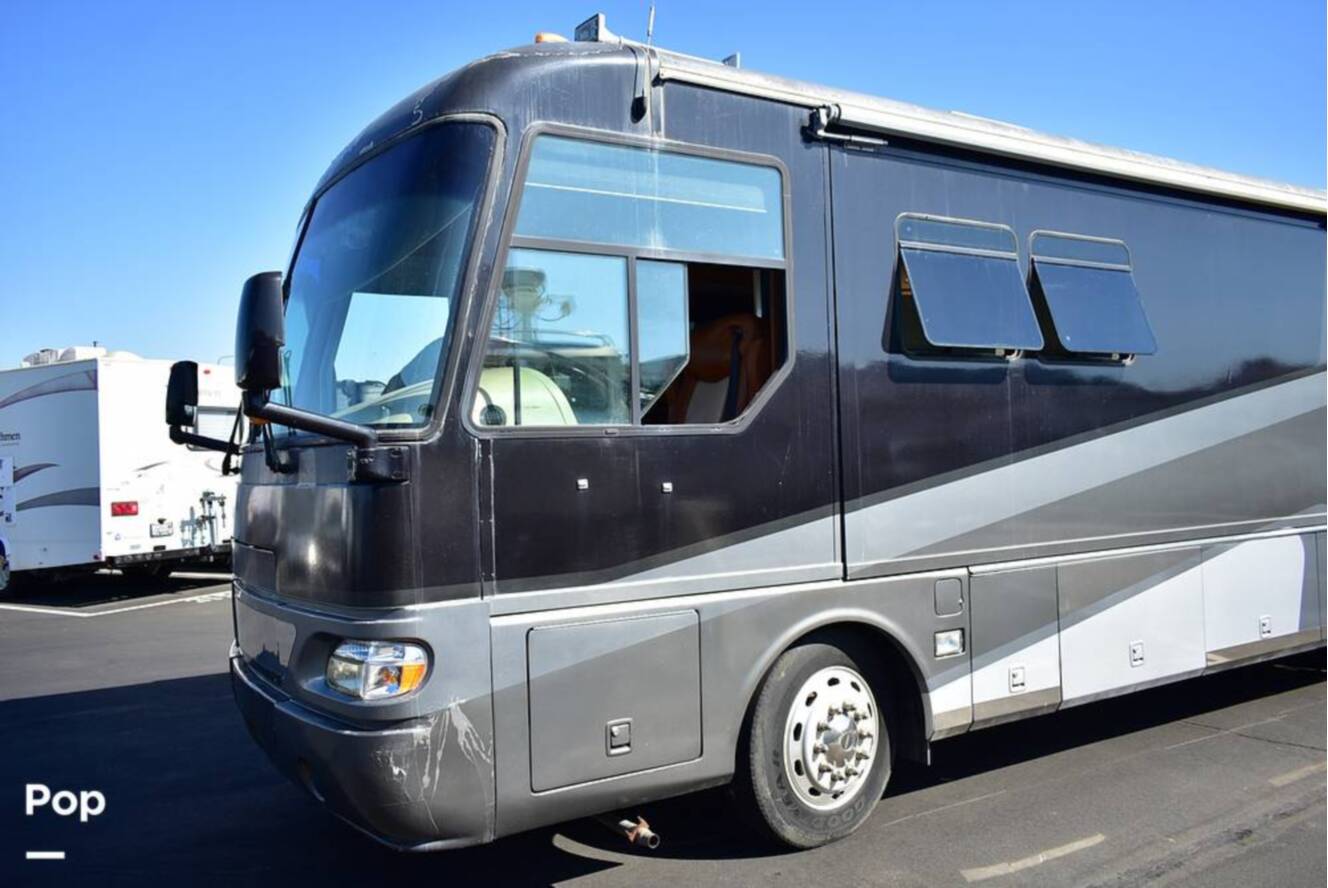 A photo of this 2006 Airstream Land Yacht A37