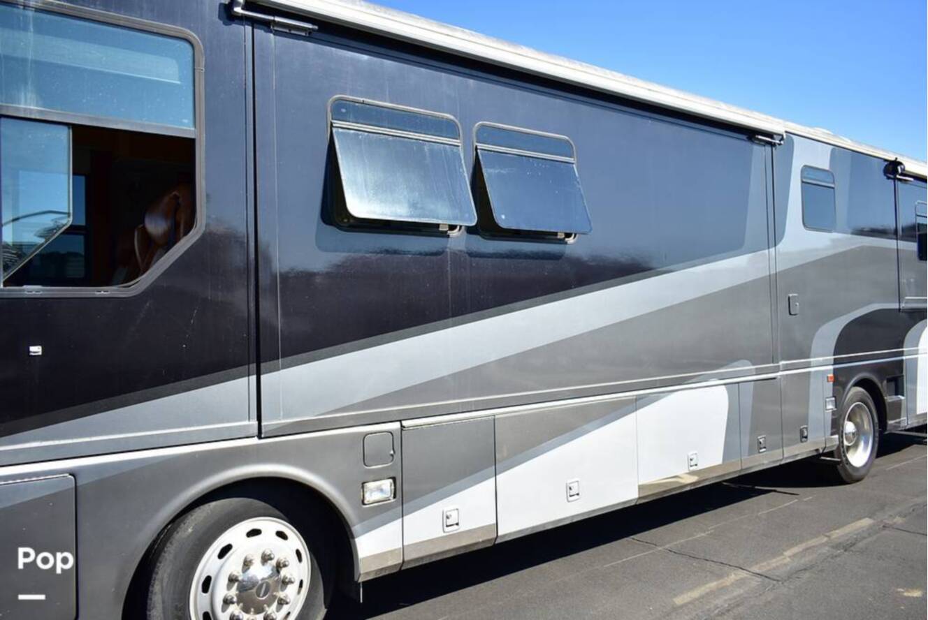 A photo of this 2006 Airstream Land Yacht A37