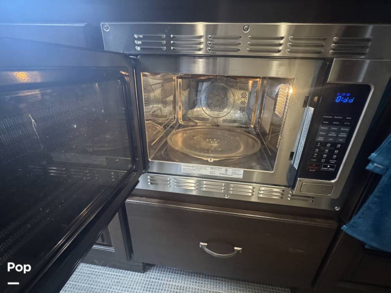 A photo of this 2020 Airstream Classic 30RB Twin